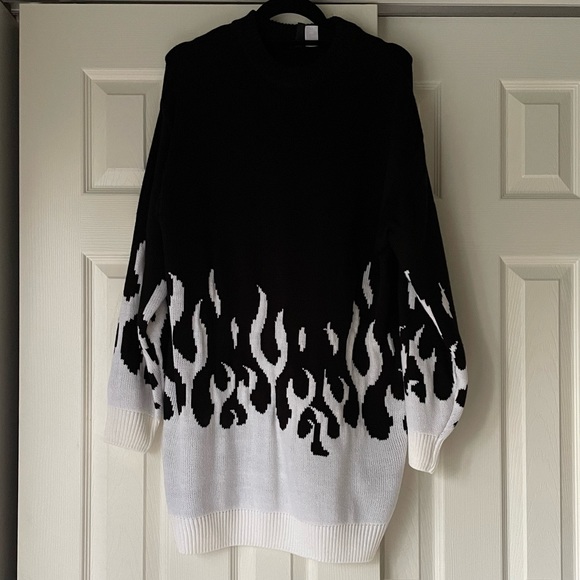 H&M Flame Print Sweater Dress - Picture 2 of 3